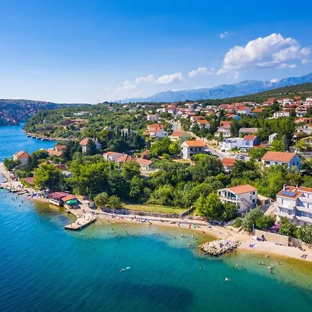 Group Natura Croatia, Sleeps Up To 13 People Feriehus