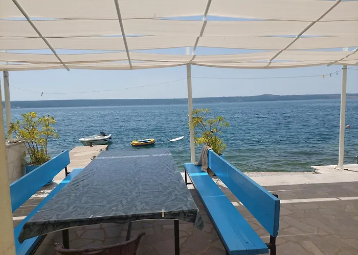 Group Natura Croatia, Sleeps Up To 13 People Nyaraló *