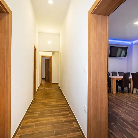 Group Natura Croatia, Sleeps Up To 13 People *