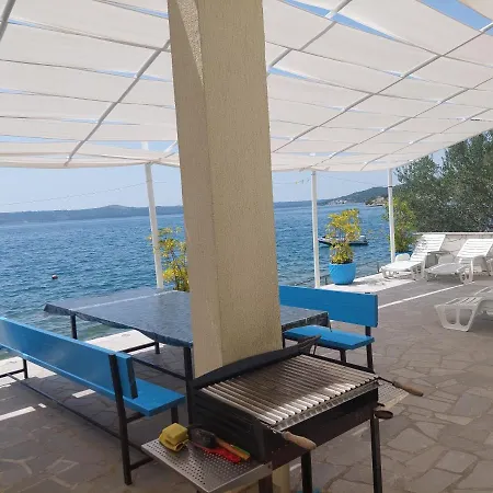 Semesterbostad Group Natura Croatia, Sleeps Up To 13 People *