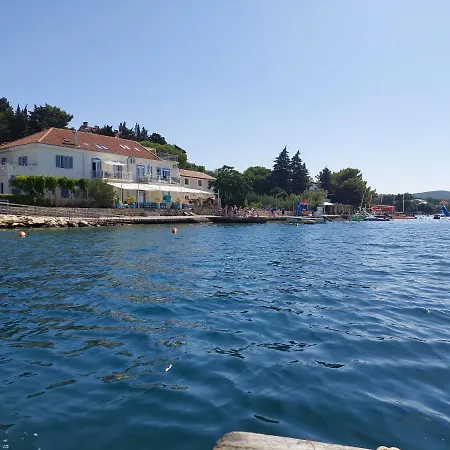 Group Natura Croatia, Sleeps Up To 13 People Semesterbostad Maslenica