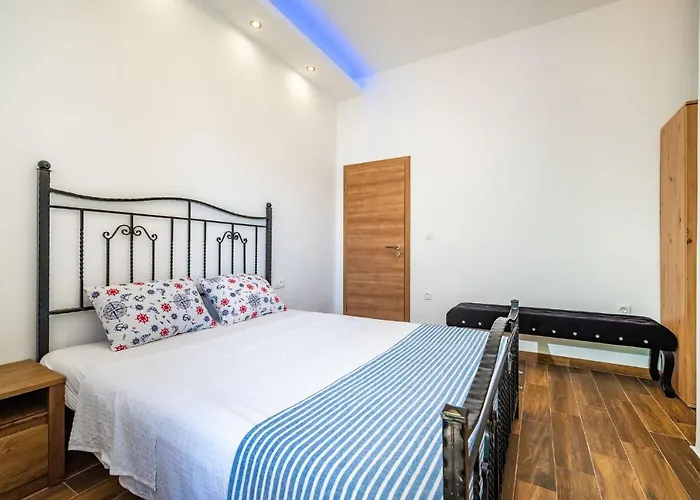 Group Natura Croatia, Sleeps Up To 13 People * Maslenica