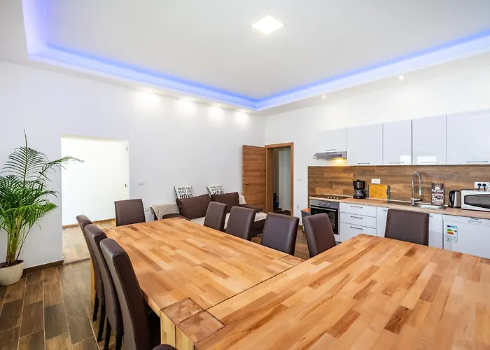 Casa vacanze Group Natura Croatia, Sleeps Up To 13 People