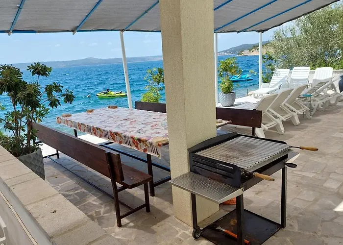 Group Natura Croatia, Sleeps Up To 13 People