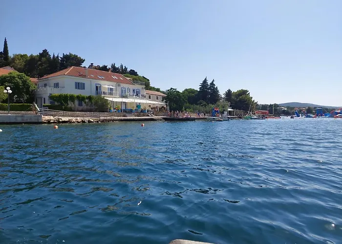 Group Natura Croatia, Sleeps Up To 13 People Casa vacanze Maslenica