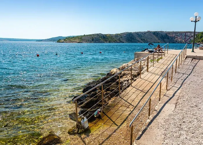 Group Natura Croatia, Sleeps Up To 13 People Casa vacanze